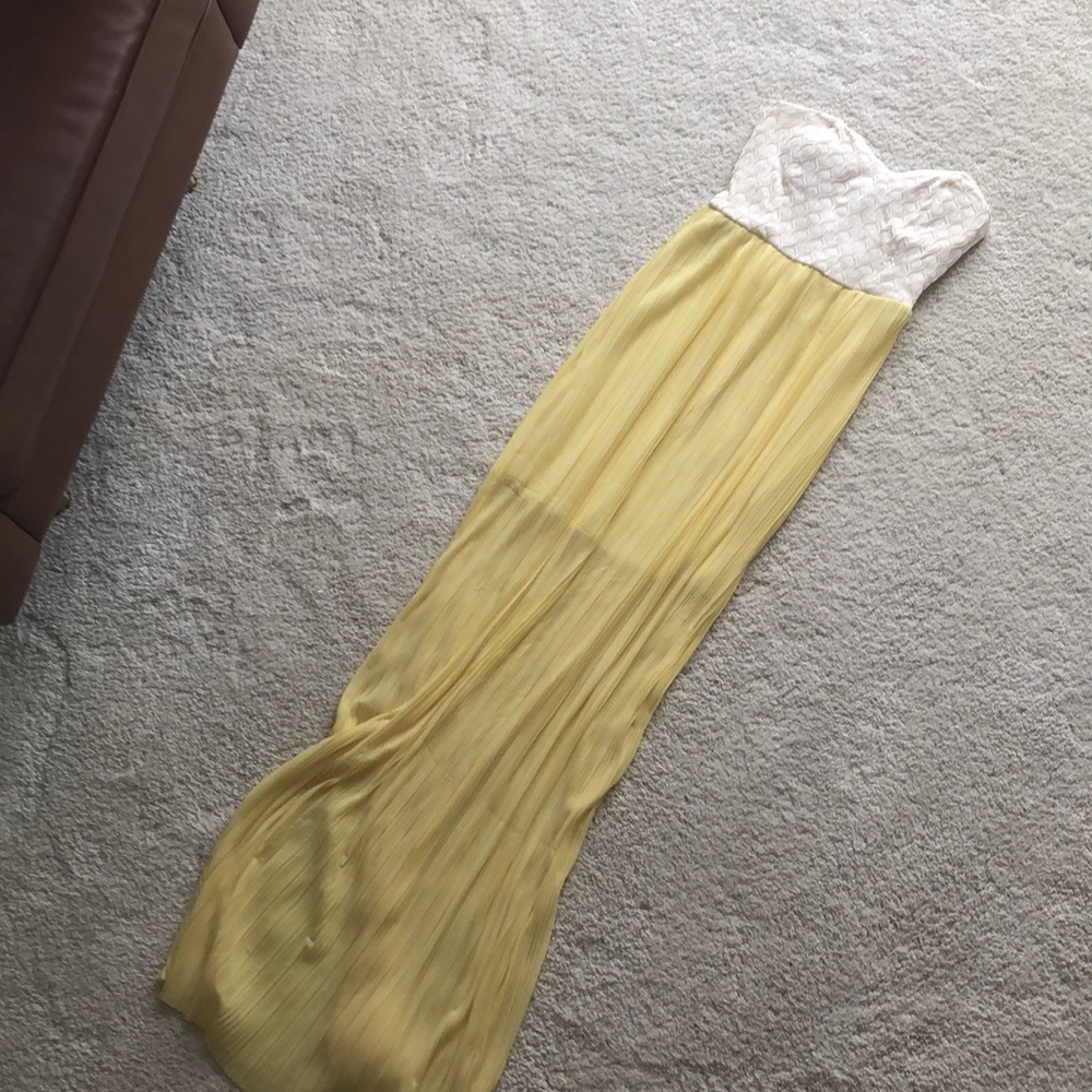 Yellow summer dress, strapless